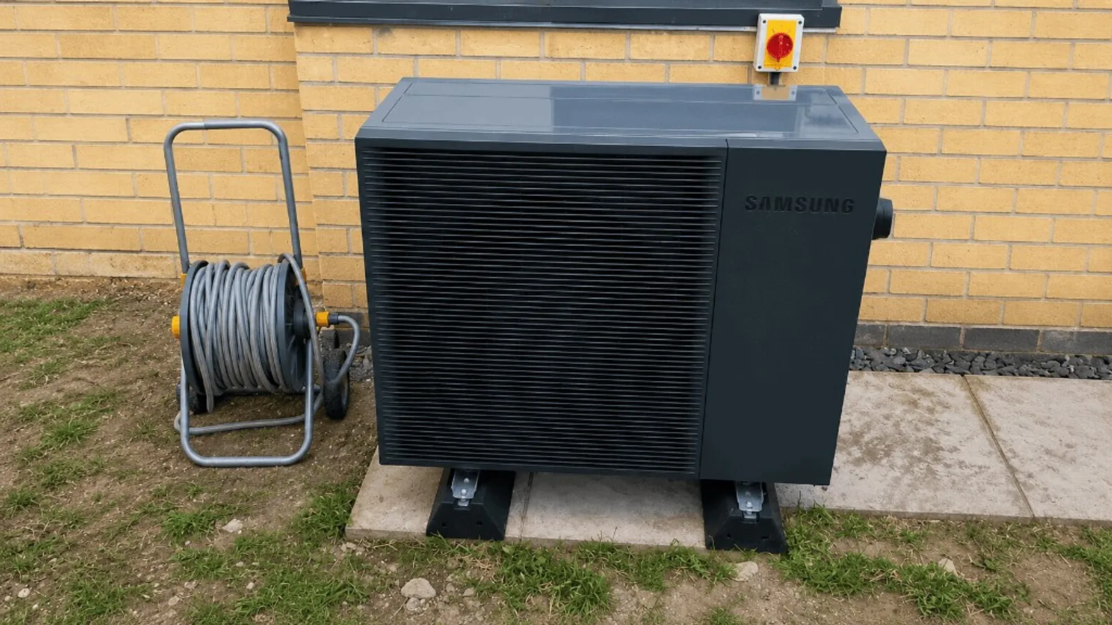 Samsung Gen 7 R290 air source heat pump in a UK garden, the type of air-to-water system BUS pays up to £7,500 toward